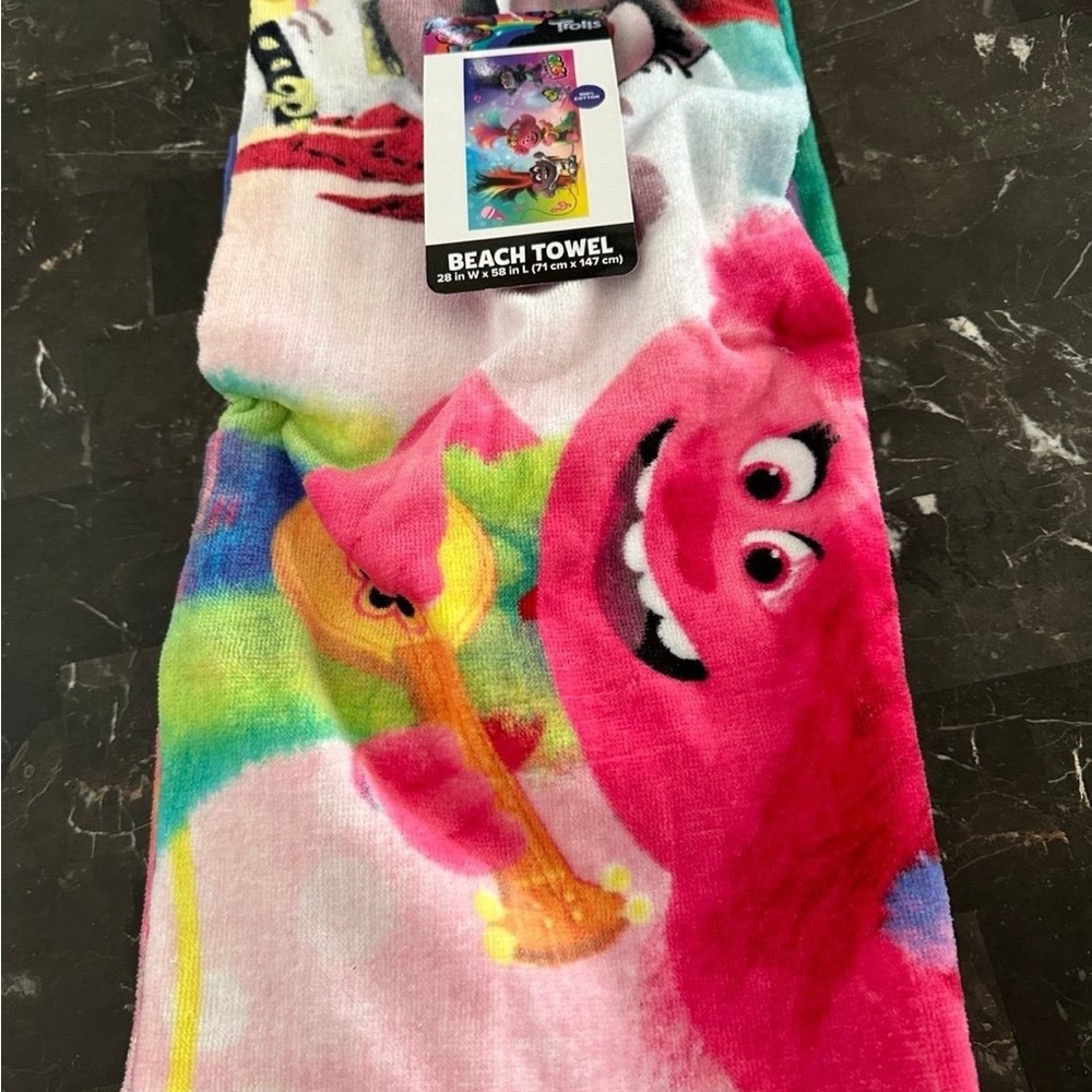 Trolls Colorful Character Beach Towel